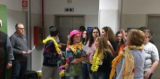 Giovanissimi fanno festa coi bambini del reparto oncologico