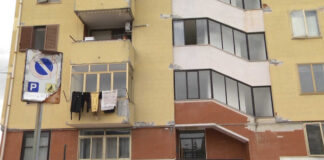 Uomo barricato in casa a Margherita di Savoia, il racconto delle 6 ore di negoziazione