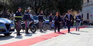 A Canosa la festa per i 174 anni della Polizia di Stato nella BAT: reati in calo del 13% e 52% di arresti in più